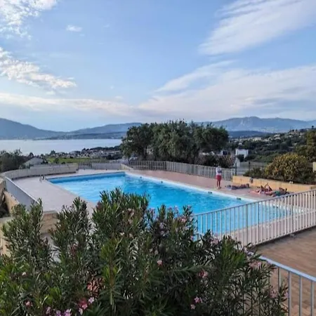 Acces Piscine Collective Corse Du Sud Porticcio (Corsica)